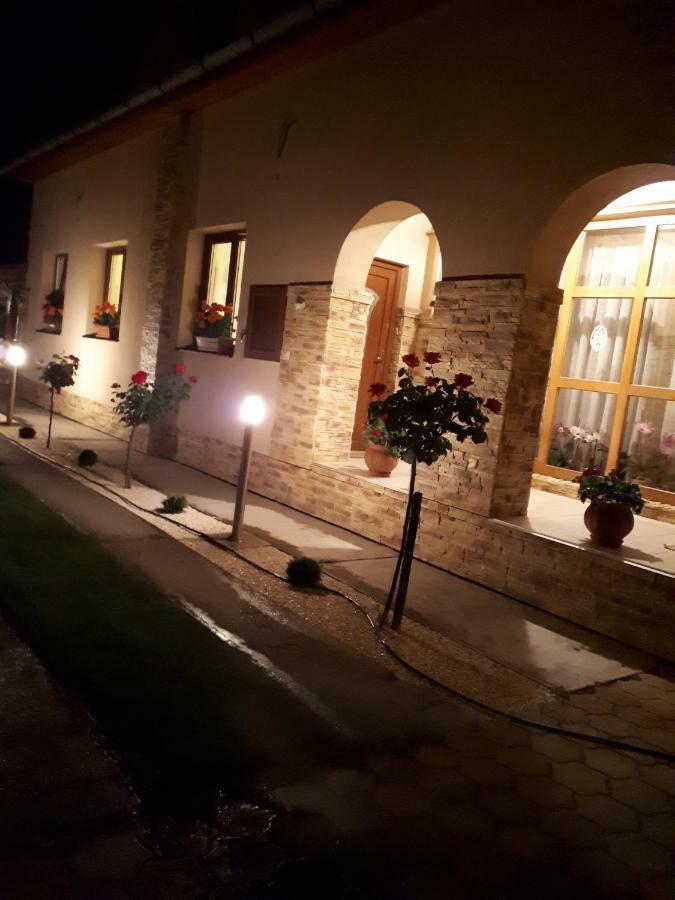 Anna Bathory Apartmanhaz Apartament